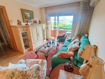 Wohnung mit Aufzug zum Verkauf in Barcelona