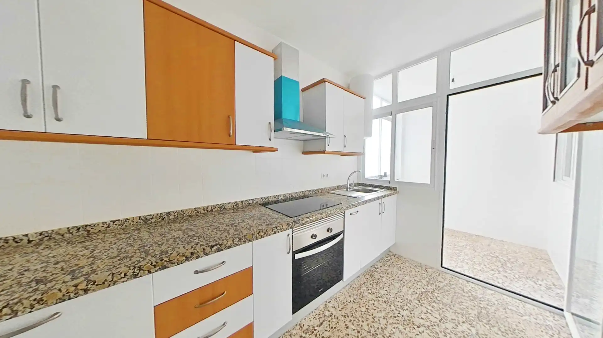 Flat for rent in Carolinas Bajas