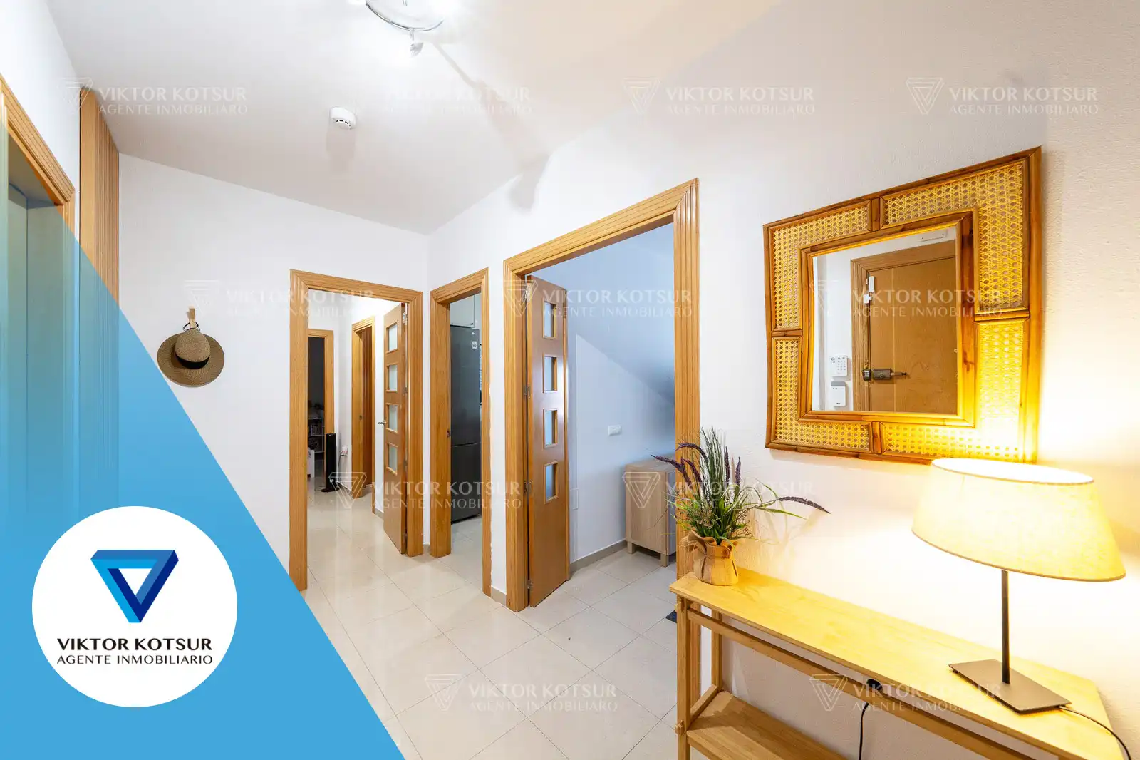 Flat for sale in Roquetas de Mar  with Air Conditioner, Terrace and Internet