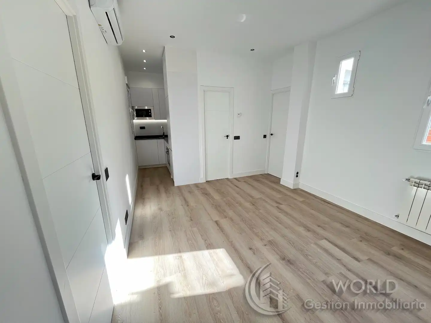 Wohnung zum Verkauf in Madrid mit Klimaanlage, Heizung und Möbliert