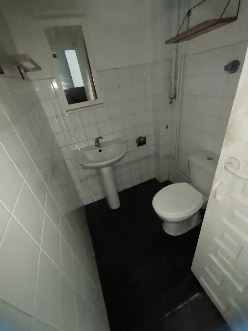 Bany de Local de lloguer en A Coruña Capital 
