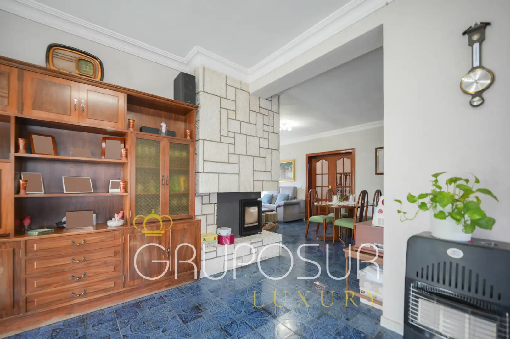 Sala d'estar de Casa o xalet en venda en Valladolid amb Calefacció, Jardí privat i Terrassa