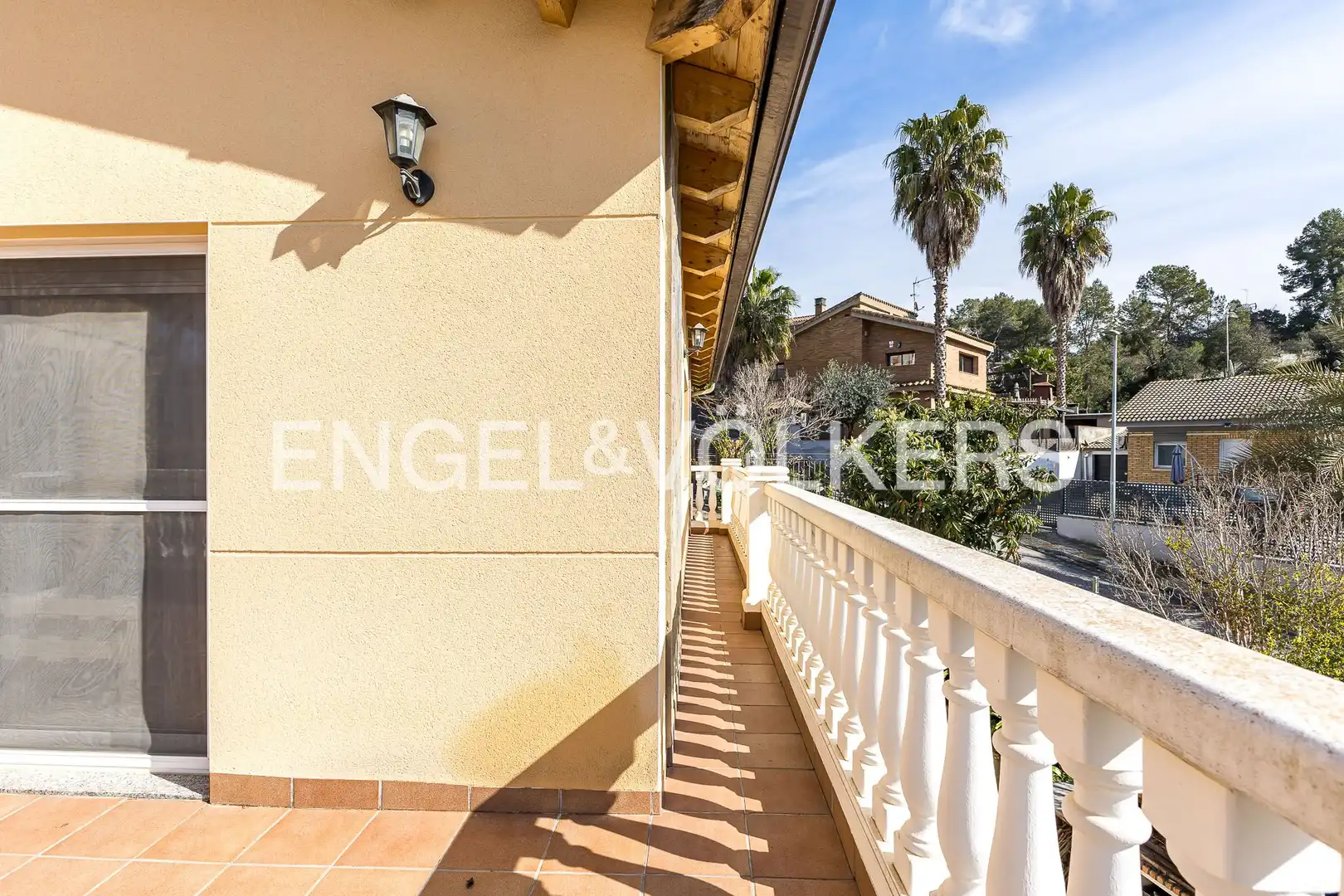 Terrassa de Casa o xalet en venda en Rubí amb Calefacció, Jardí privat i Parquet