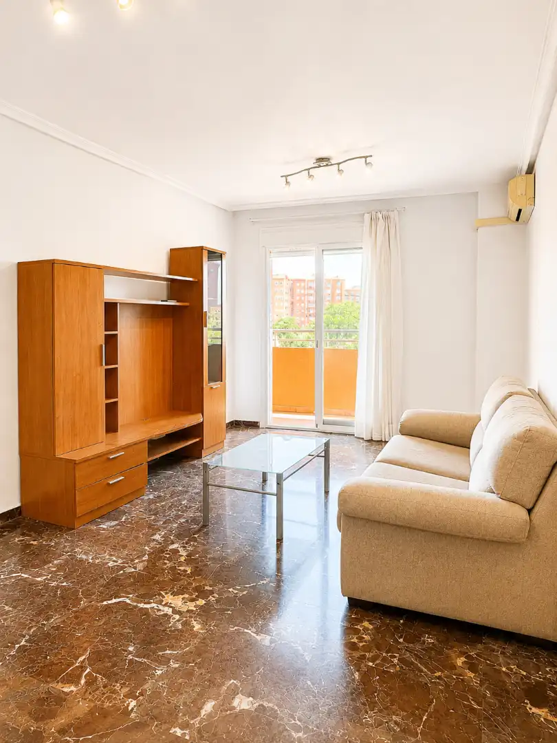 Sala de estar de Piso en venta en Valencia con Aire acondicionado, Amueblado y Horno