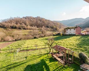 Jardí de Casa o xalet en venda en Aller amb Calefacció, Jardí privat i Terrassa