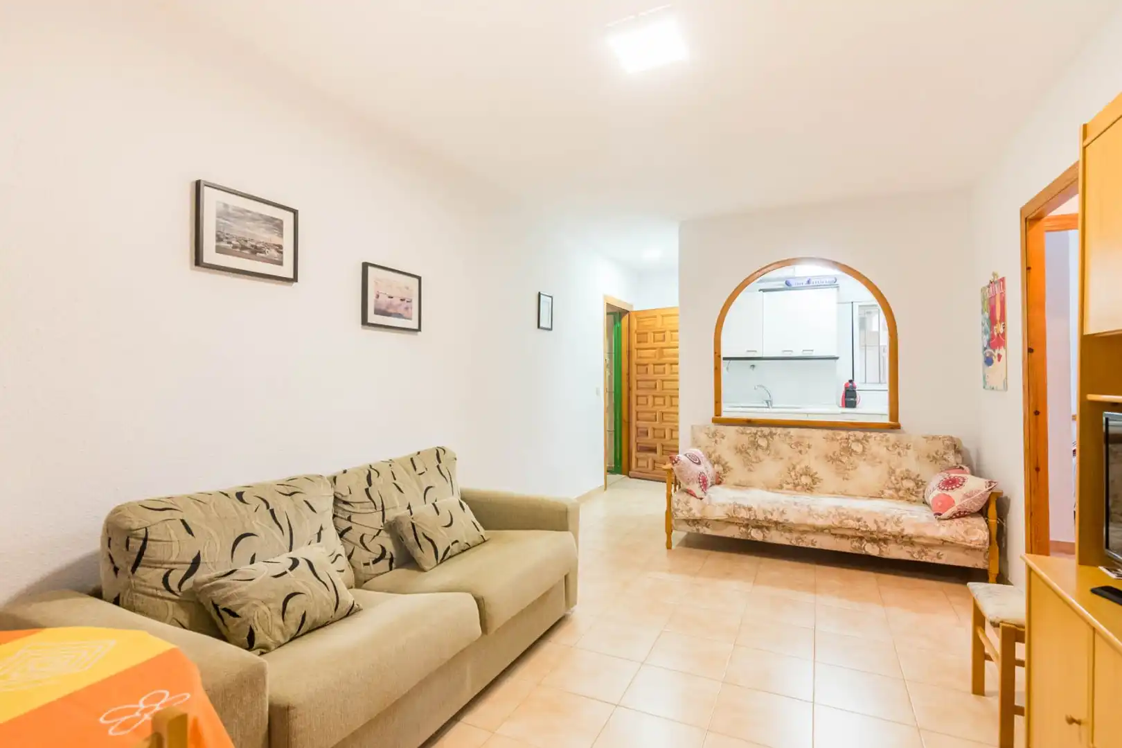 Living room of Flat for sale in Los Alcázares  with Swimming Pool, Furnished and Oven