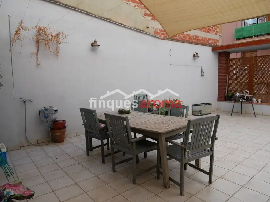 Casa amb terrassa en venda a Valls, imagen 2