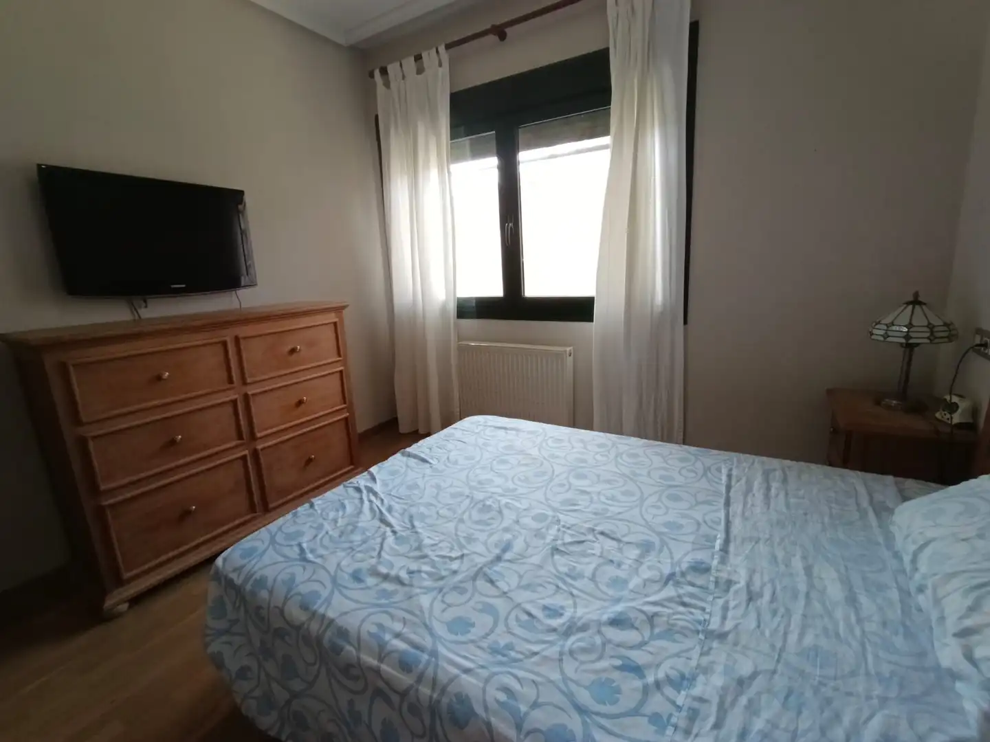 Dormitori de Casa adosada en venda en Cáceres amb Parquet i Traster