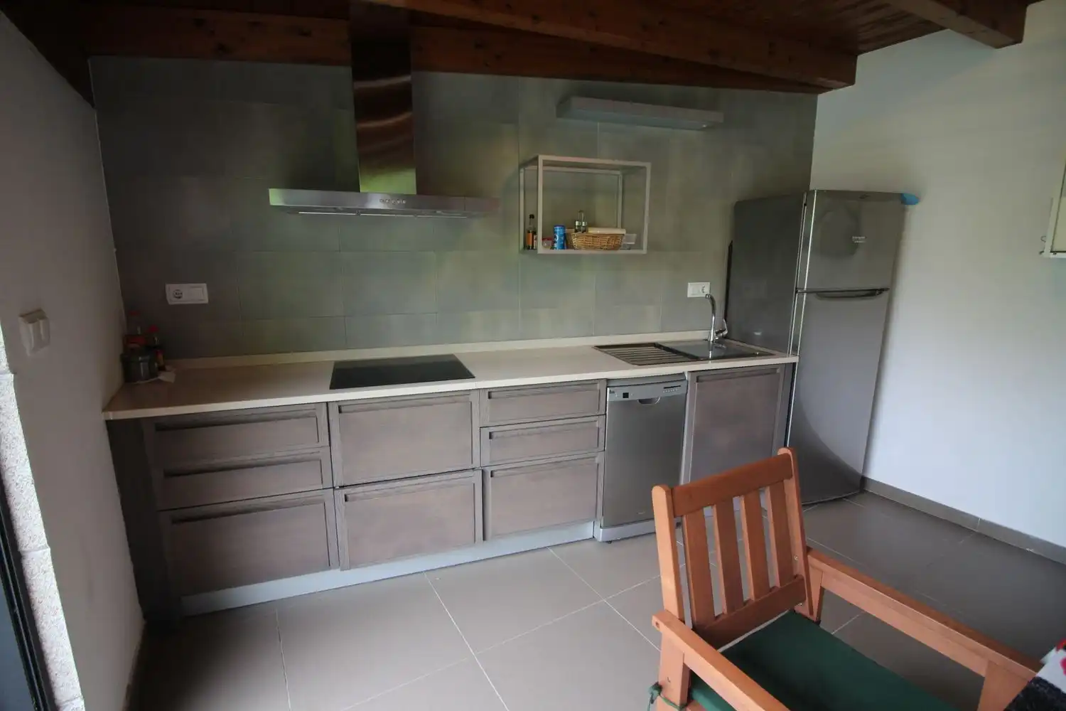 Cuina de Casa o xalet en venda en Sanxenxo amb Calefacció, Jardí privat i Parquet