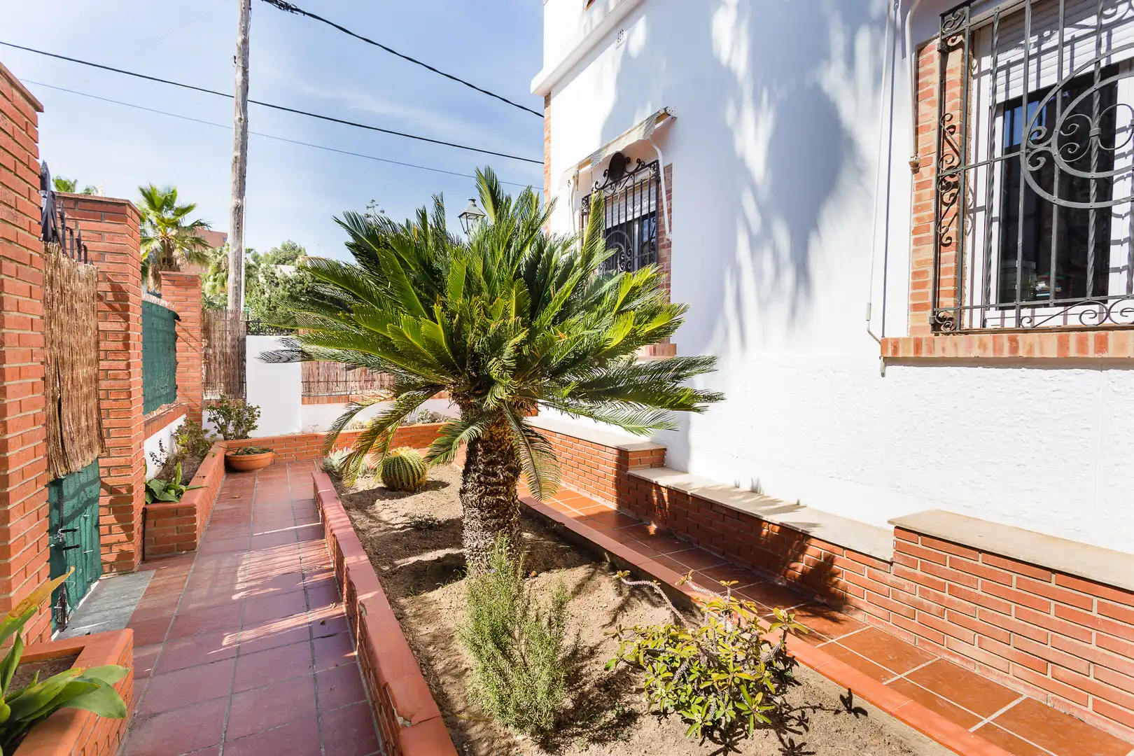 Detached house with garden for sale in Pobles de l'Oest, imagen 4