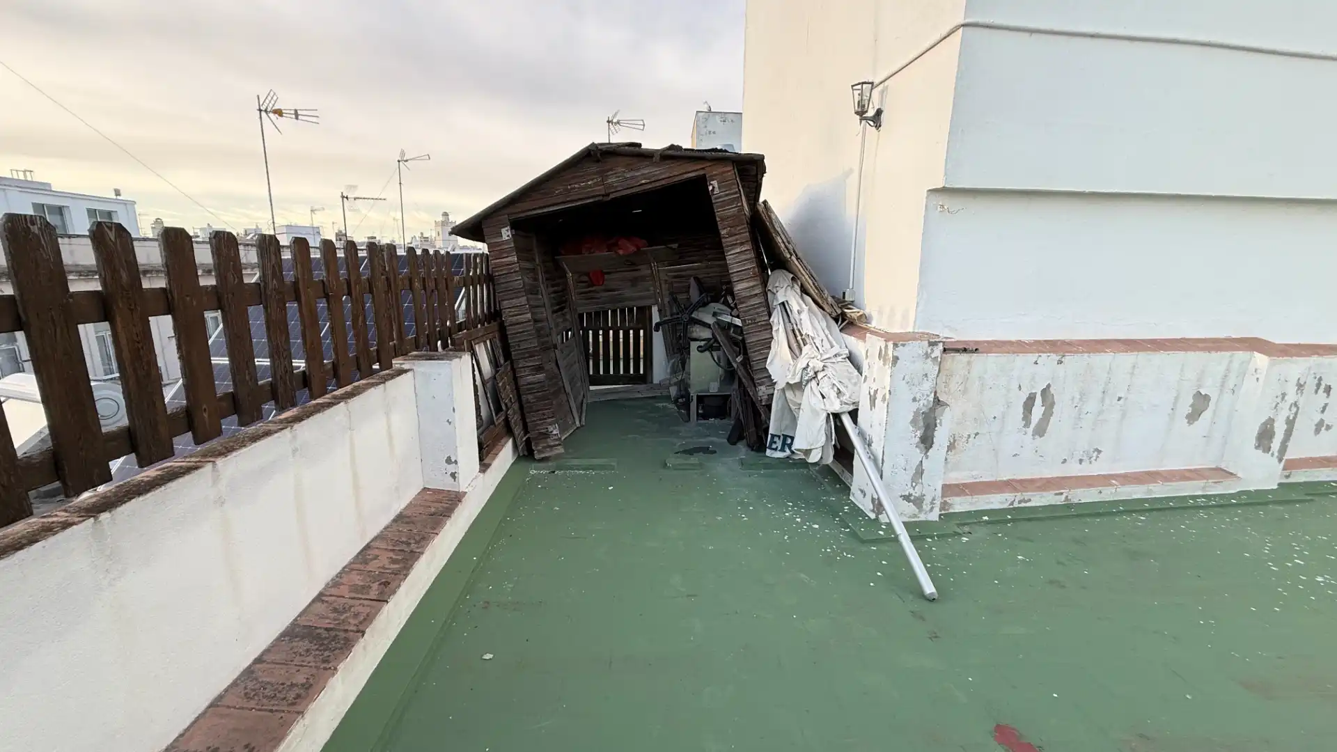 Vista exterior de Piso en venta en Cádiz con Terraza
