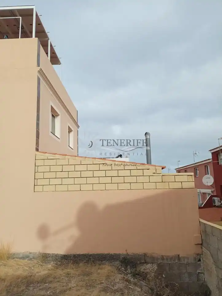 Vista exterior de Residencial en venta en Guía de Isora