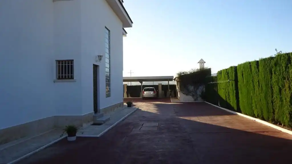 Vista exterior de Casa o chalet en venta en Monforte del Cid con Aire acondicionado y Terraza