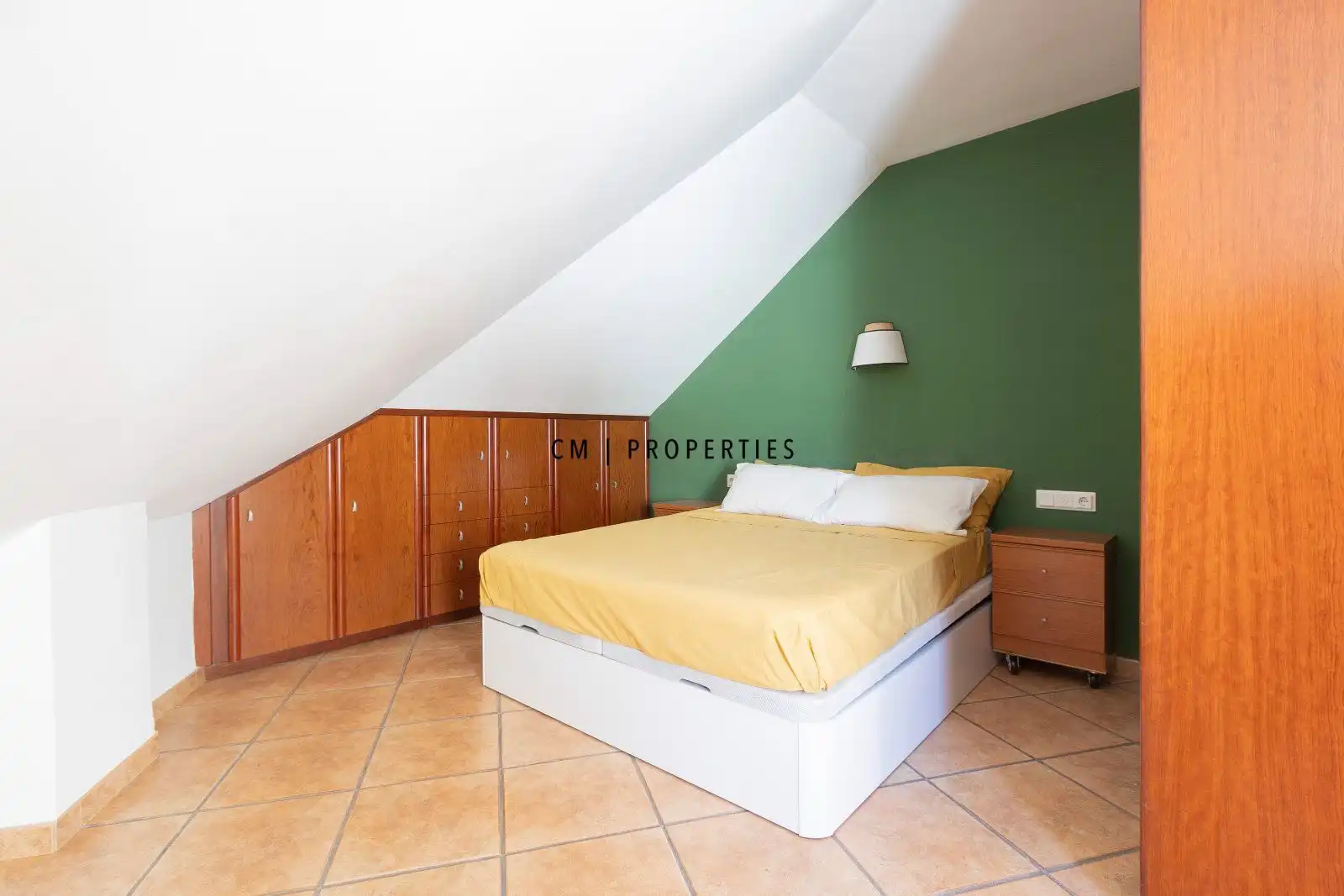 Habitación de Ático de alquiler en Faura con Aire acondicionado, Calefacción y Terraza