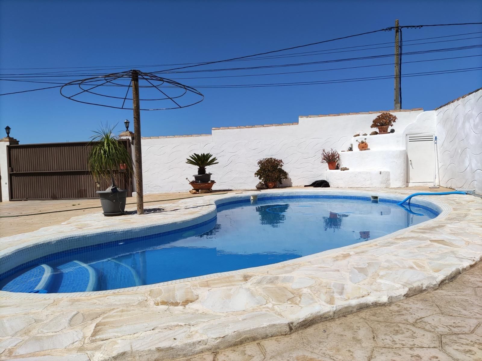 Piscina de Casa o xalet en venda en Chiclana de la Frontera amb Aire condicionat, Calefacció i Jardí privat