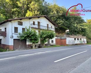 Vista exterior de Finca rústica en venda en Oiartzun amb Jardí privat, Terrassa i Traster