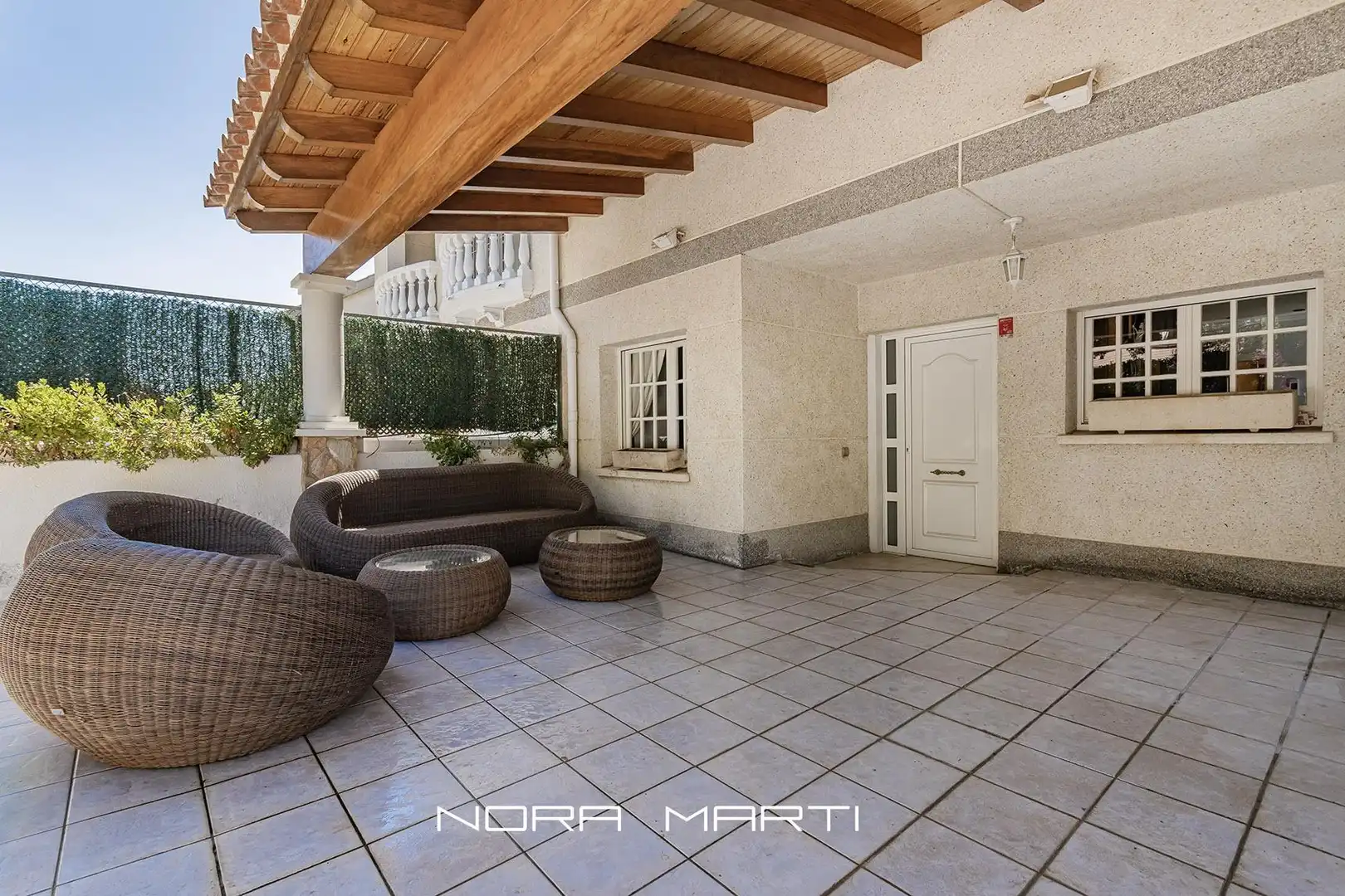 Terrasse von Einfamilien-Reihenhaus zum Verkauf in Sant Andreu de Llavaneres mit Heizung, Privatgarten und Terrasse