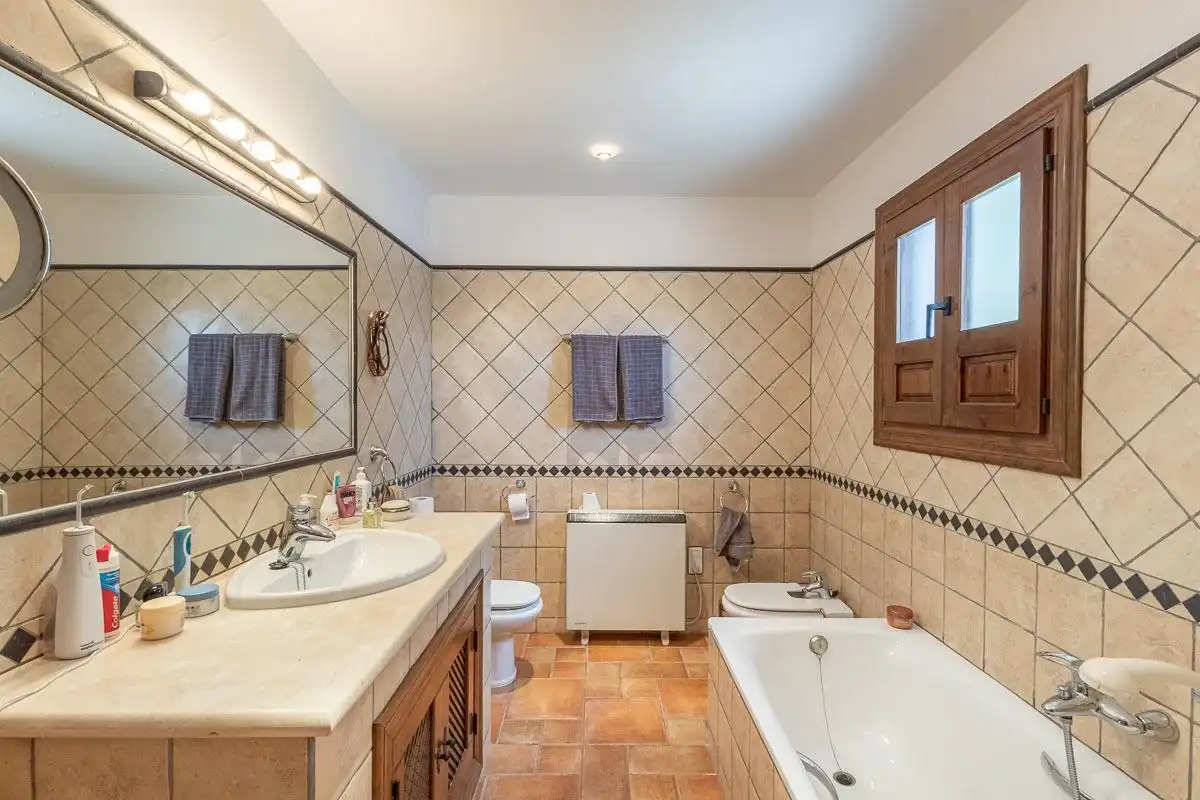 Baño de Finca rústica en venta en Alcalá la Real con Calefacción y Terraza