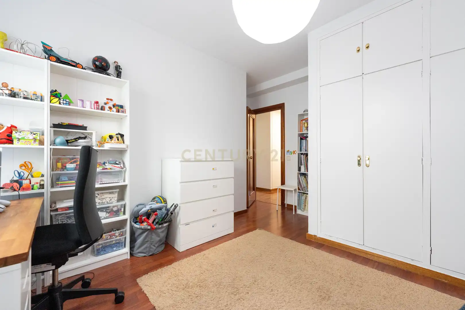 Bedroom of Apartments for rent in Pozuelo de Alarcón  with Oven, Washing machine and Microwave
