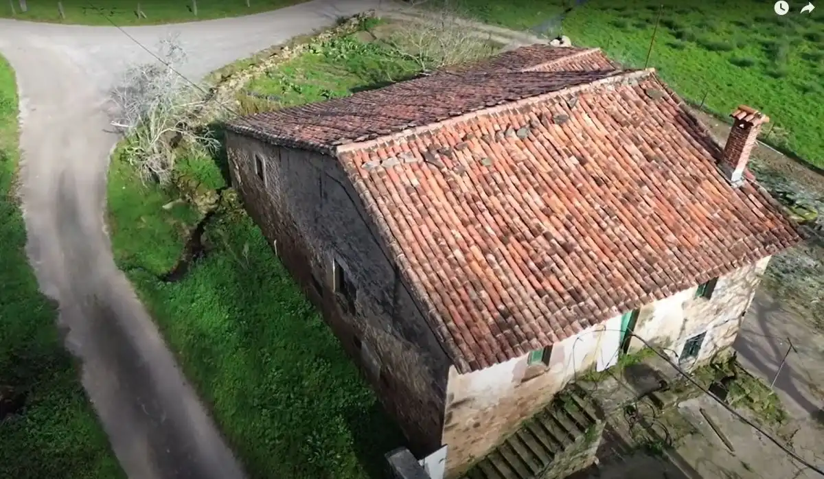 Außenansicht von Country house zum Verkauf in Santa María de Cayón