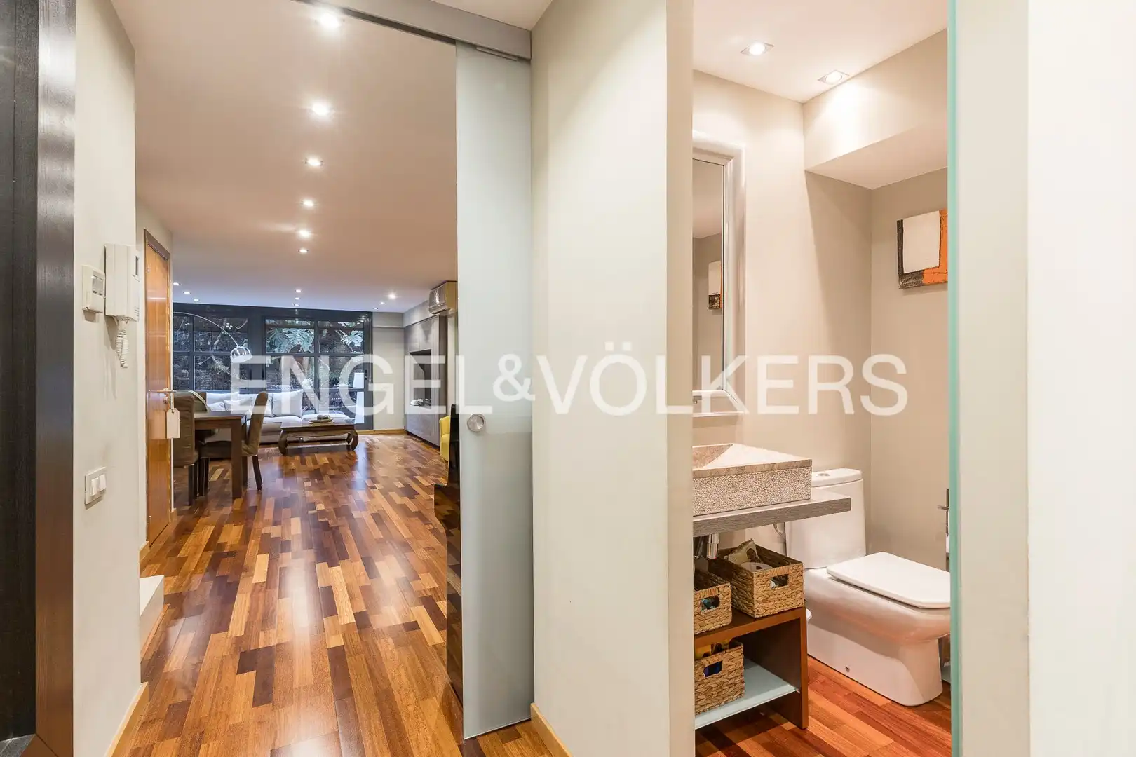Duplexes for sale in Barcelona  with Heating, Parquet flooring and Furnished