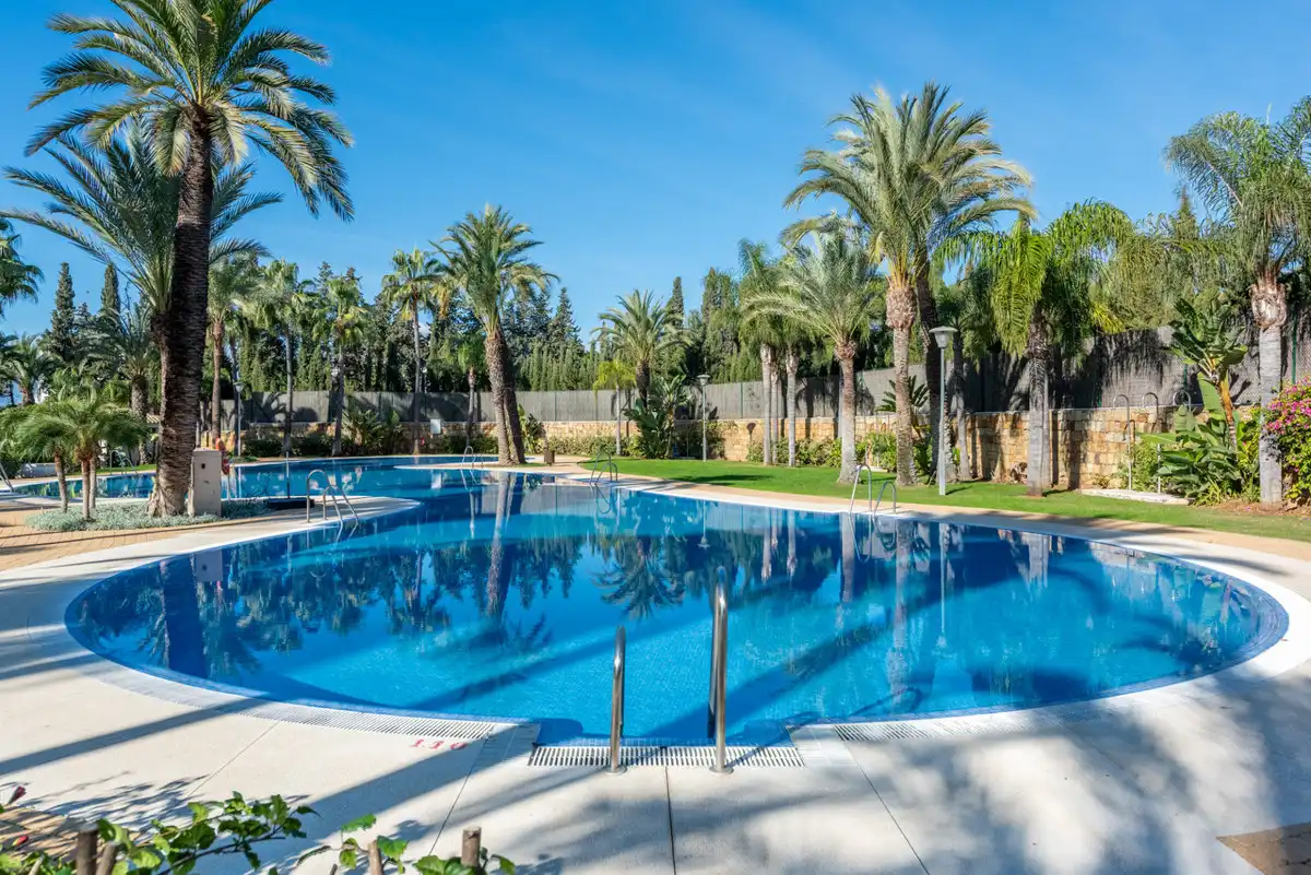 Piscina de Apartamento en venta en Marbella con Aire acondicionado, Terraza y Piscina