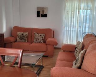 Living room of Flat to rent in Cuenca Capital  with Heating, Parquet flooring and Furnished