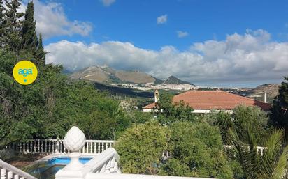 Vista exterior de Casa o xalet en venda en  Jaén Capital amb Aire condicionat, Calefacció i Jardí privat