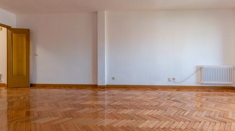 Foto 4 de Piso de alquiler en Calle Murillo, Caballería Española, Madrid