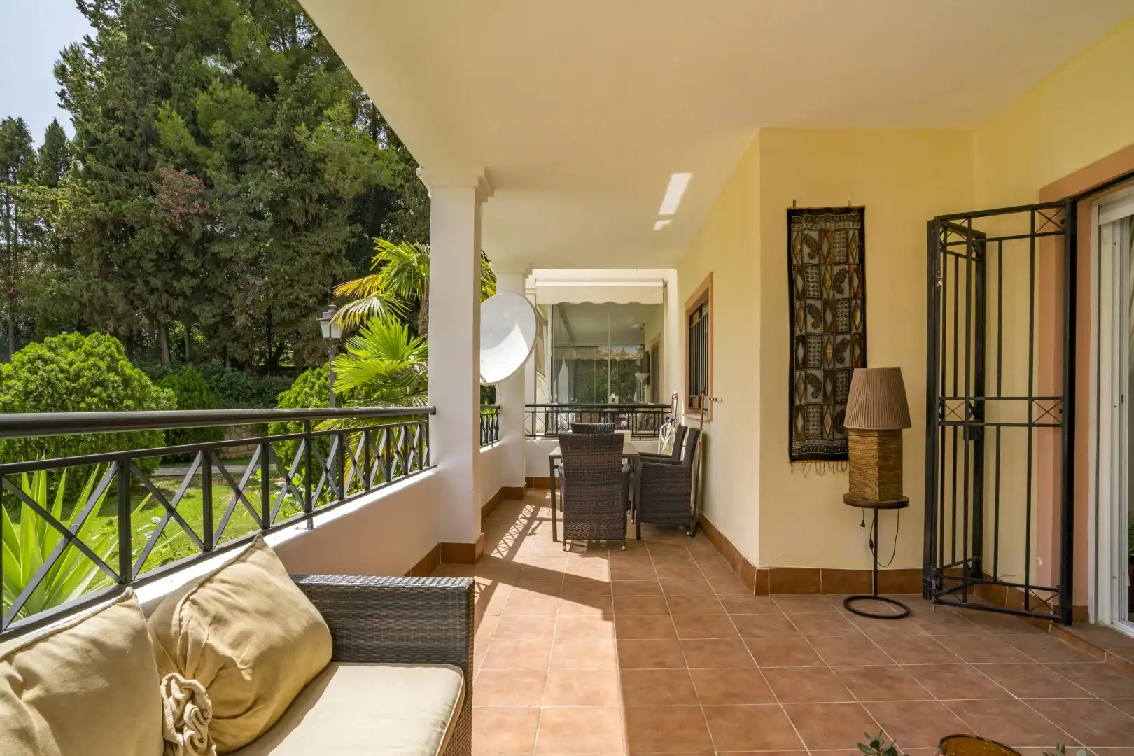 Home with pool for sale in Nueva Andalucía, imagen 4