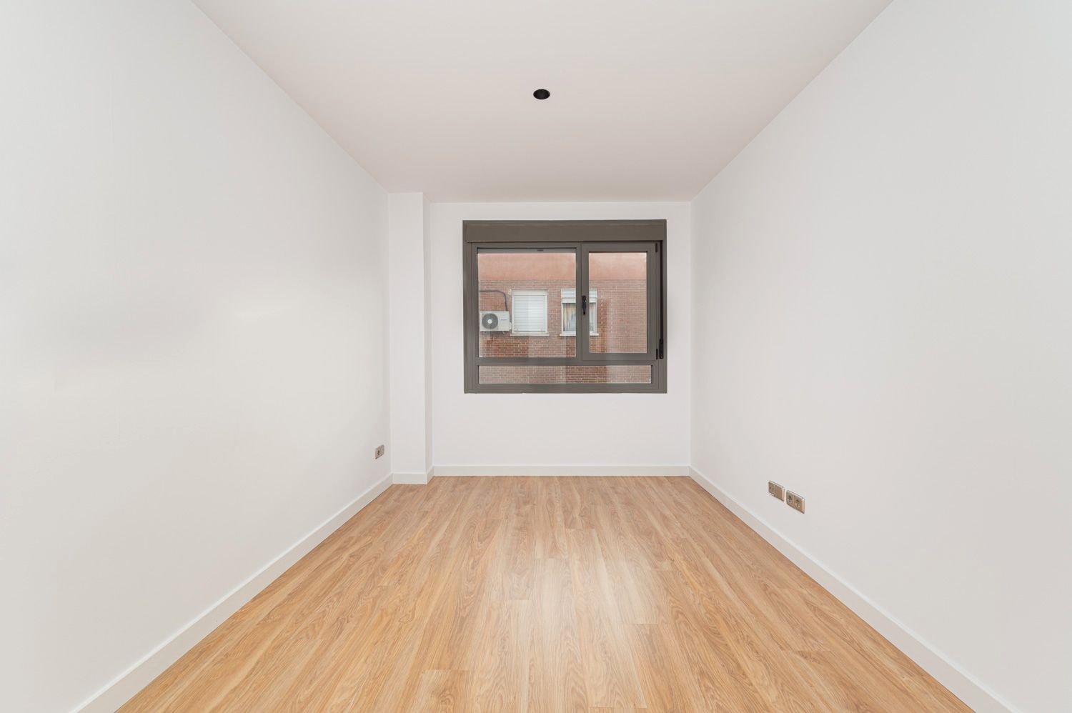 Schlafzimmer von Wohnung zum Verkauf in  Madrid Capital mit Parkett und Abstellraum