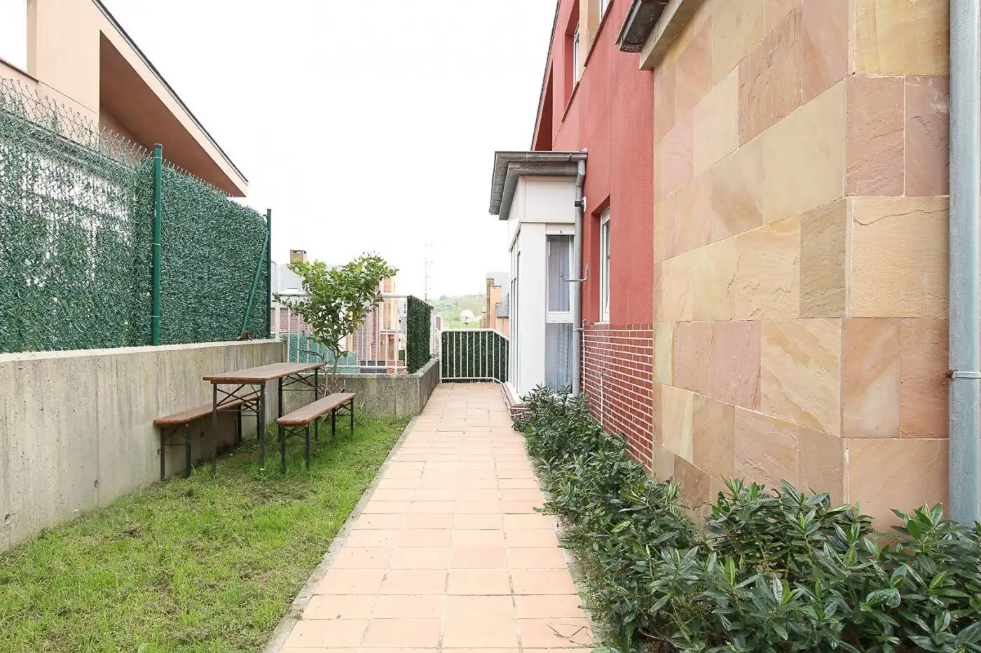 Apartments for rent in Urbanización Ladera Sur, Mompia