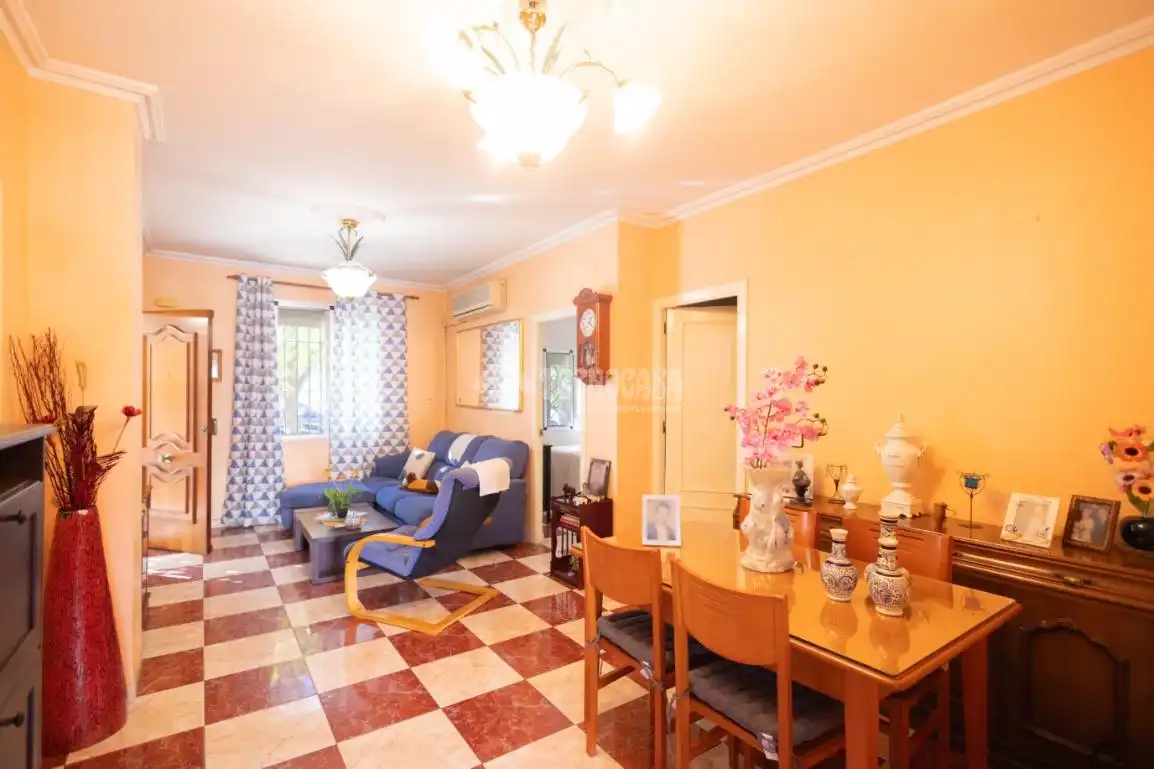 Dormitori de Casa adosada en venda en Bellavista - La Palmera