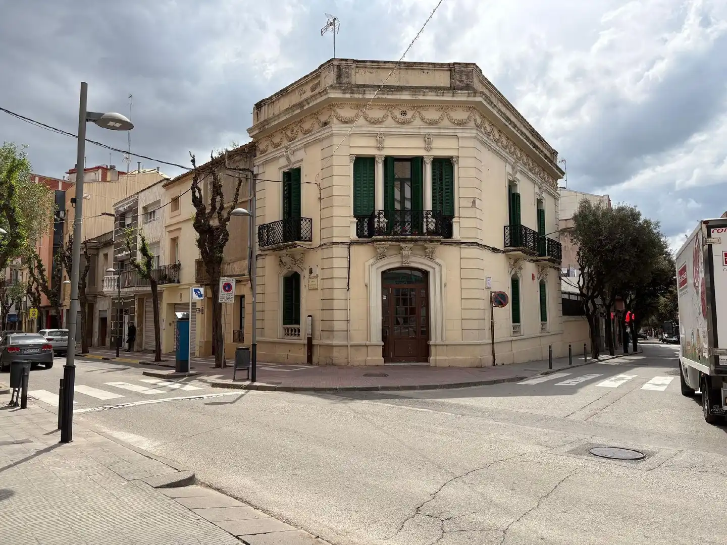 Vista exterior de Piso en venta en Olesa de Montserrat