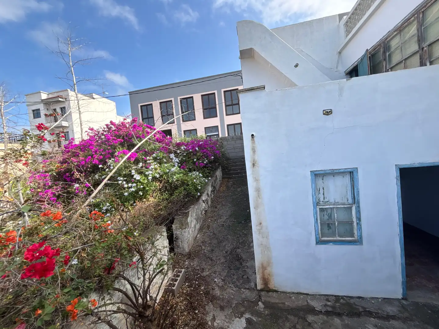 Vista exterior de Casa o xalet en venda en Buenavista del Norte amb Jardí privat i Terrassa