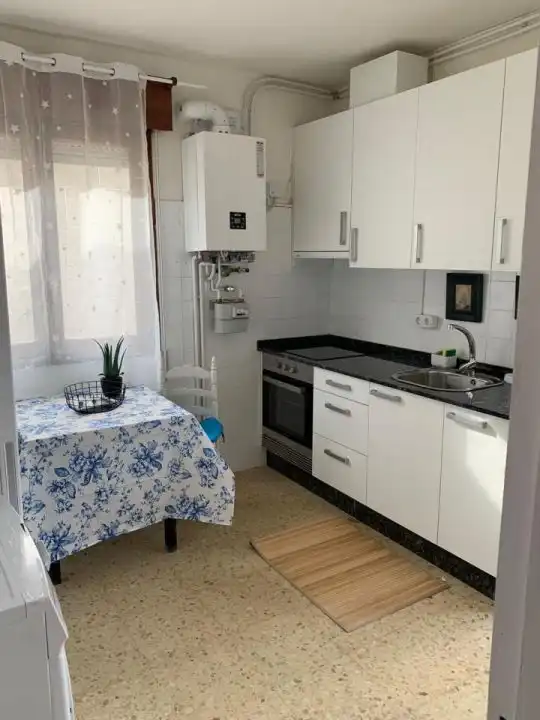 House with terrace for sale in Travesia Veiga Descalza 9