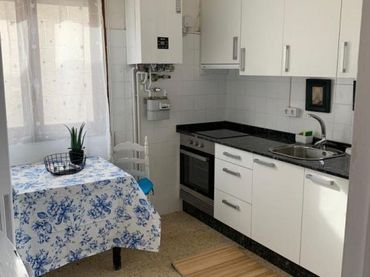 Casa con balcone in vendita a Travesia Veiga Descalza 9