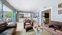 Sala d'estar de Casa o xalet en venda en Sitges amb Aire condicionat, Calefacció i Terrassa