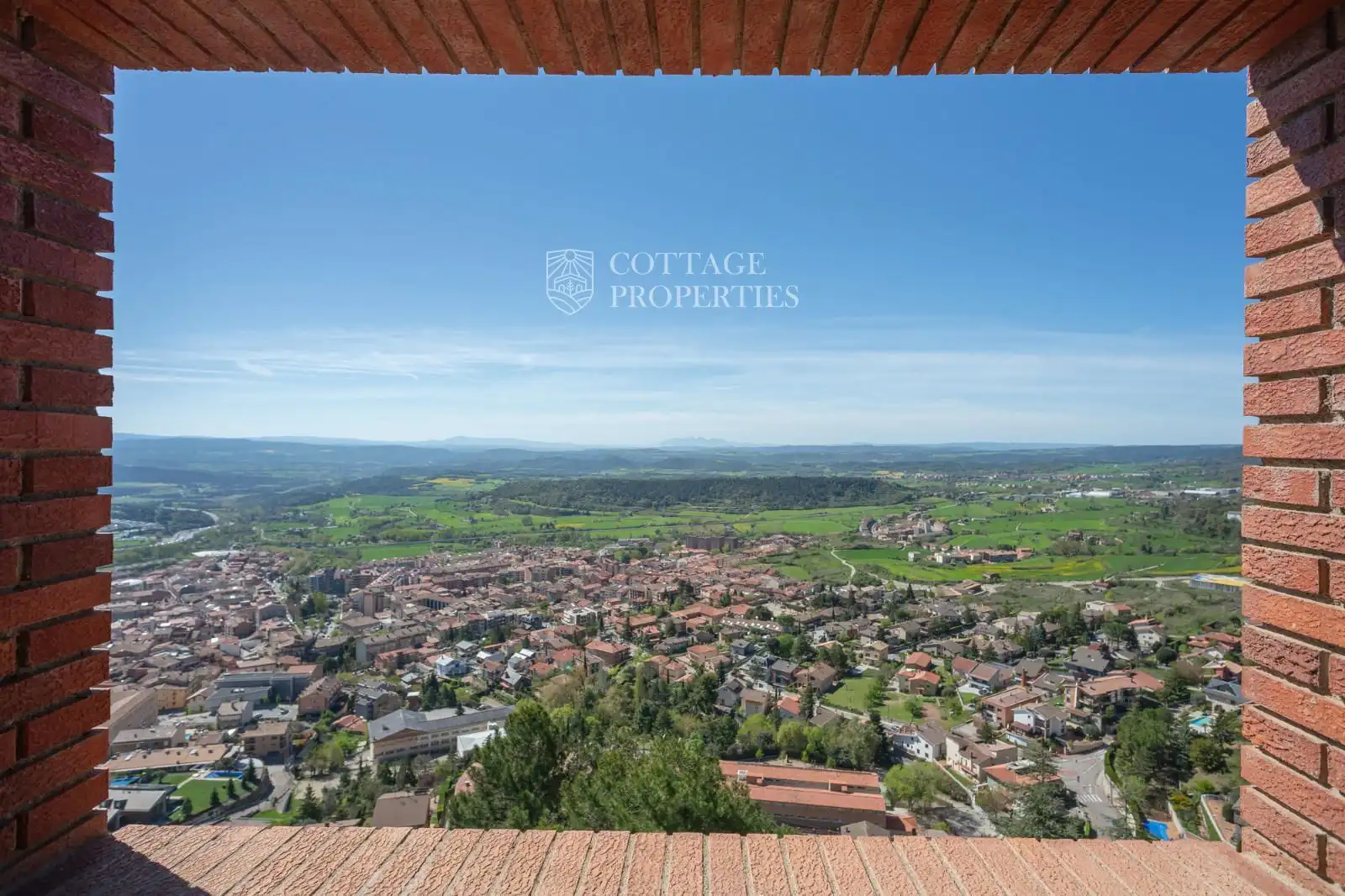 Exterior view of Houses for sale in Berga  with Heating and Terrace