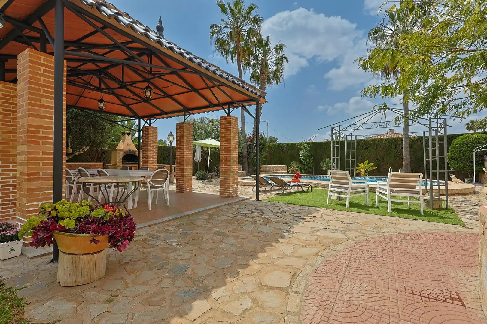 Terrassa de Casa o xalet en venda en Alicante / Alacant amb Aire condicionat, Calefacció i Jardí privat