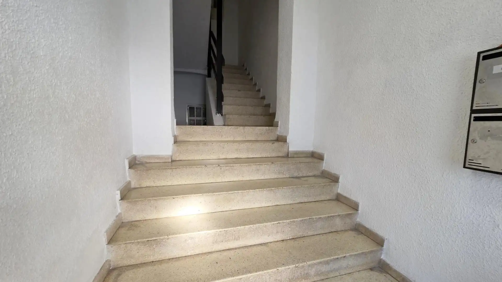Piso en venta en Alicante / Alacant con Aire acondicionado, Calefacción y Amueblado