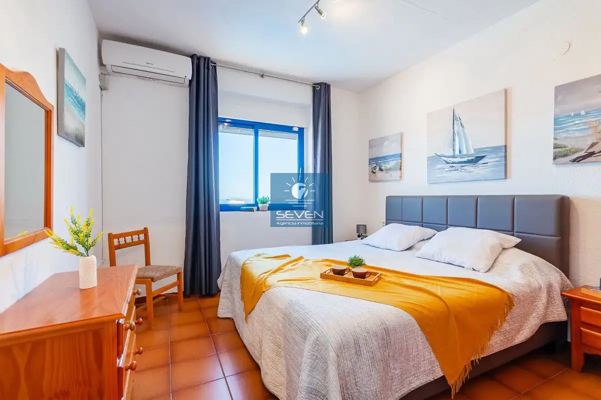 Dormitori de Casa o xalet de lloguer en Almuñécar amb Aire condicionat, Calefacció i Terrassa
