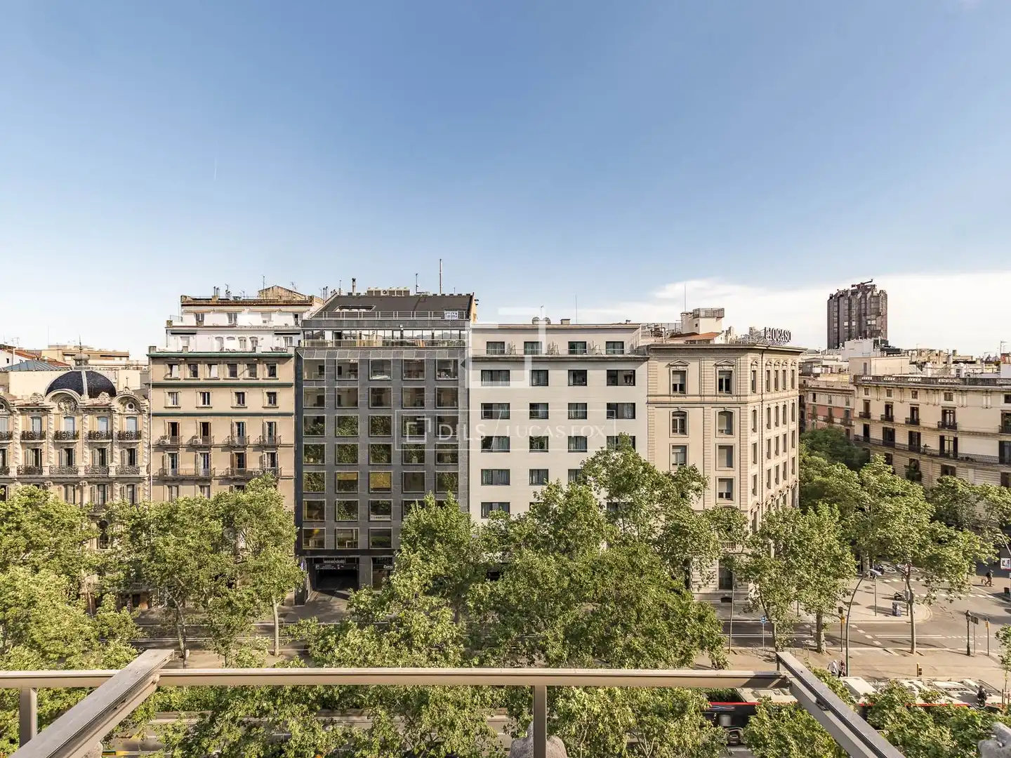 Vista exterior de Ático en venta en Barcelona con Aire acondicionado, Calefacción y Trastero