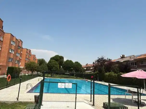 Piscina de Piso en venta en Alcalá de Henares con Aire acondicionado, Trastero y Piscina