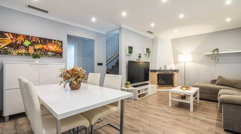 Foto 2 de Casa o chalet en venta en Calle Patricio Falco, 39, El Travaló - Martínez Valero, Elche / Elx