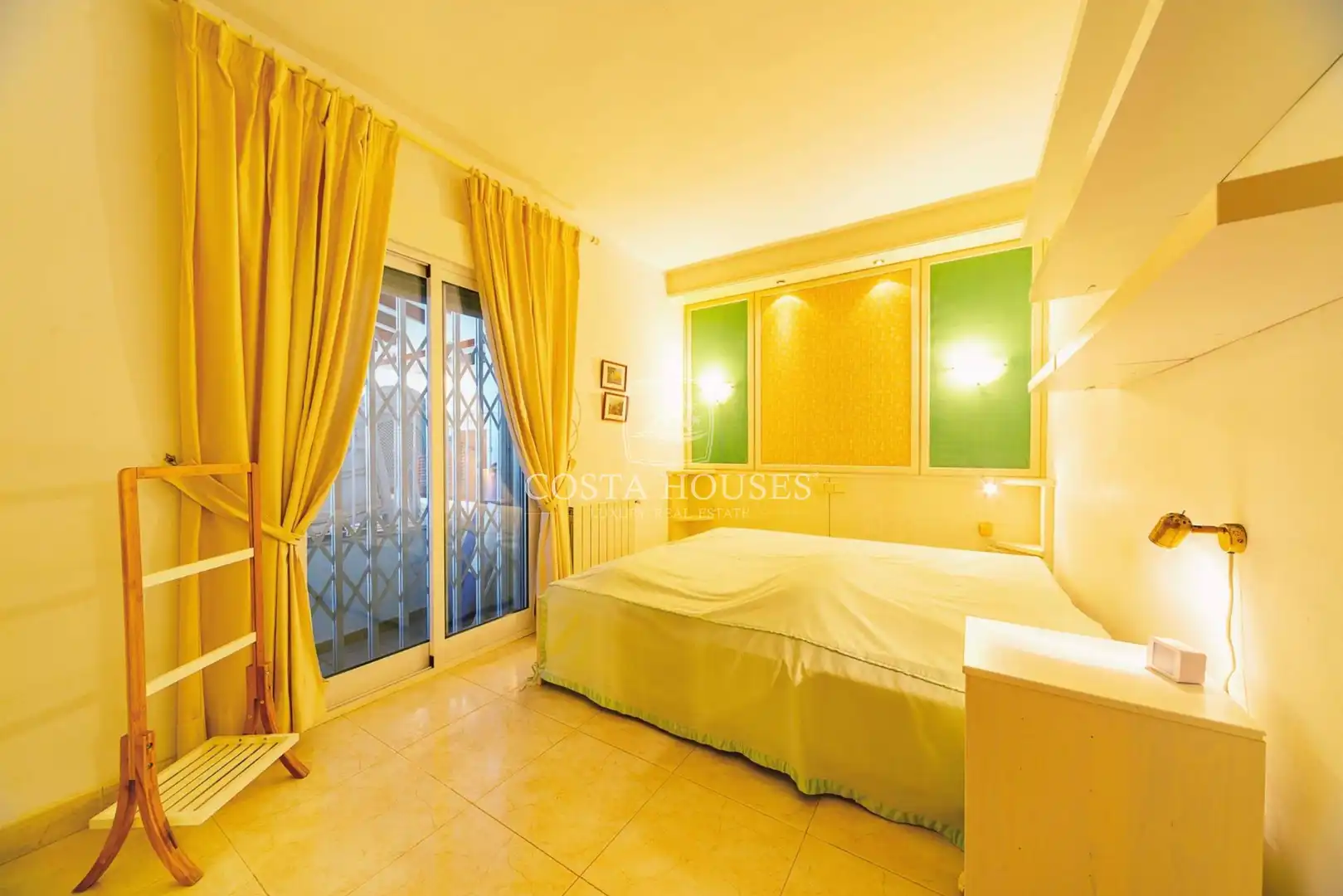 Bedroom of Houses for sale in Dénia  with Air Conditioner, Heating and Private garden