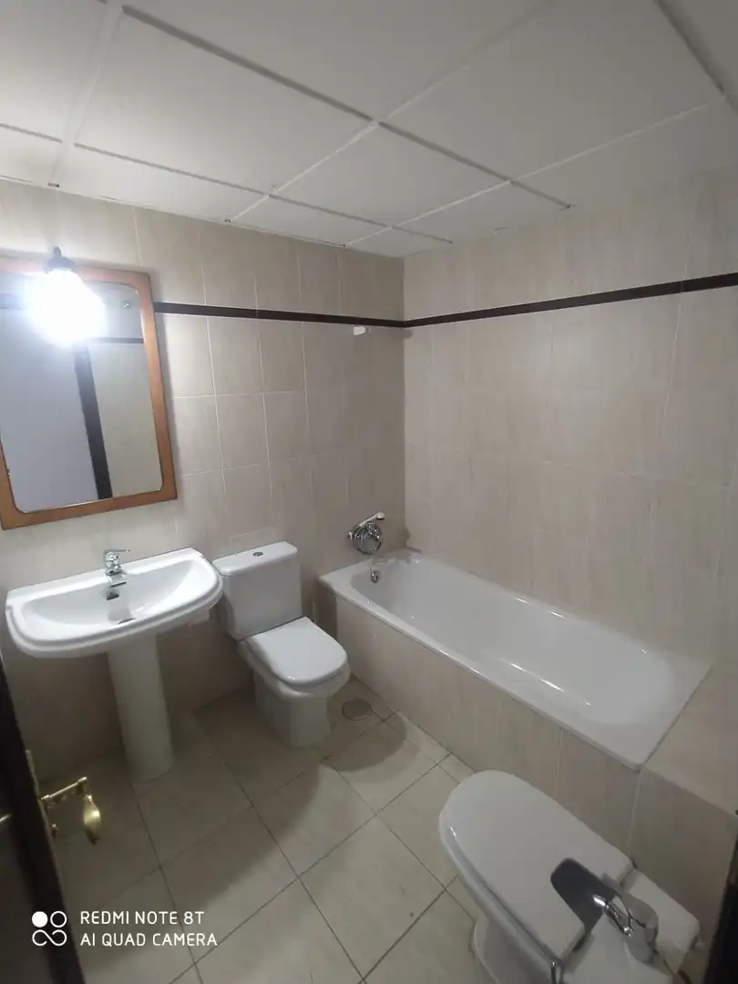Baño de Piso de alquiler en Córdoba con Aire acondicionado, Calefacción y Trastero