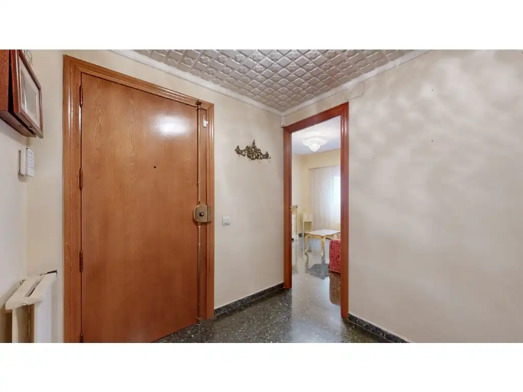 Flat for sale in Exposició