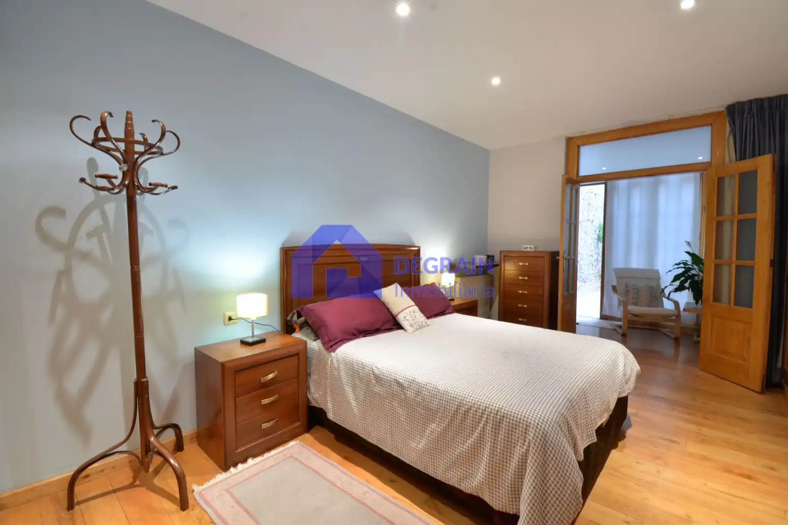 Bedroom of Flat for sale in Oviedo   with Heating, Parquet flooring and Terrace