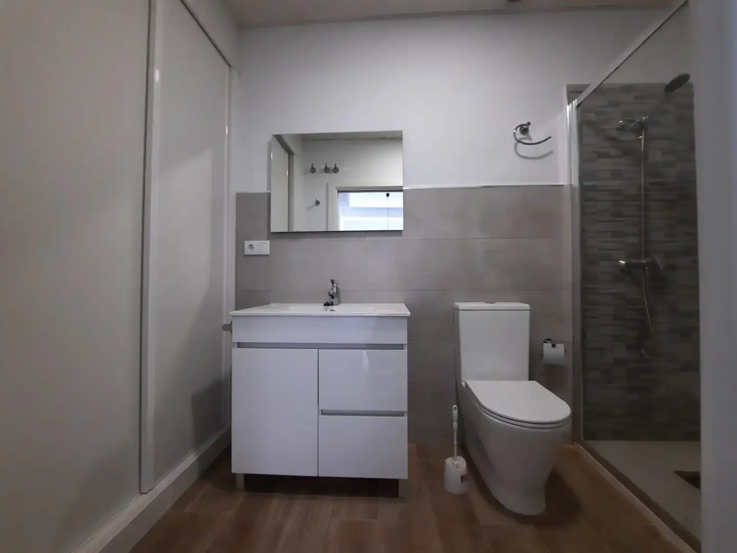 Baño de Apartamento de alquiler en Badajoz con Aire acondicionado, Terraza y Trastero